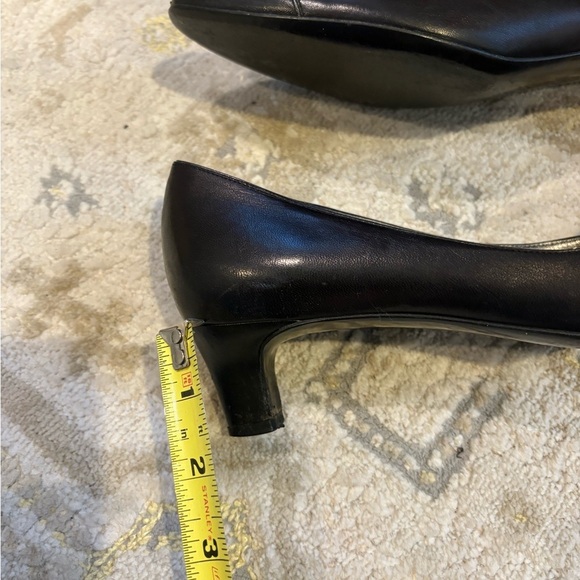 Ferragamo Black Leather Heel Shoes Silver Buckle Logo - Picture 12 of 16